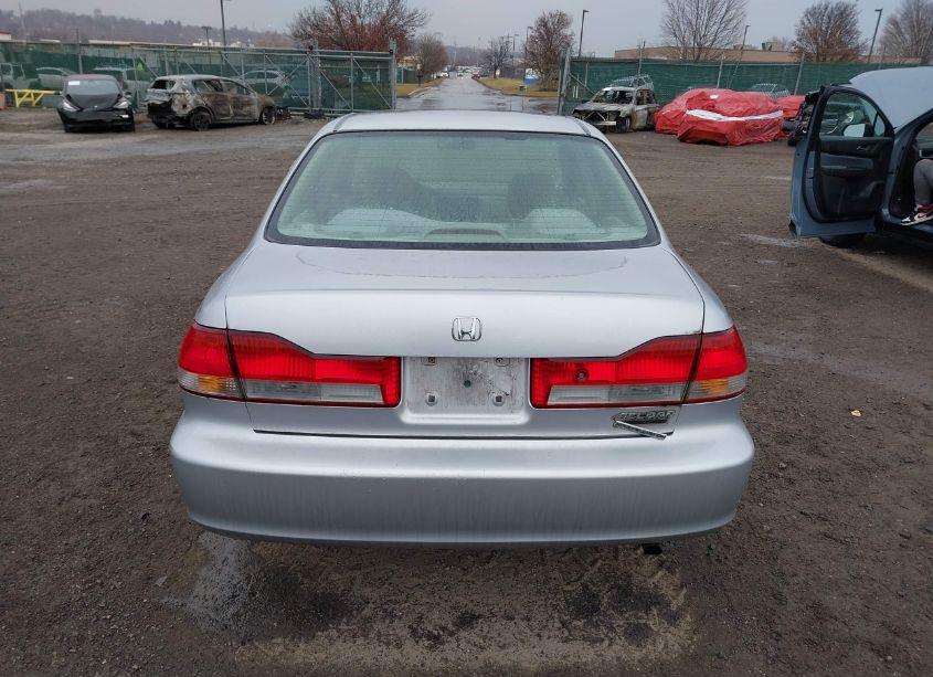 Photo 17 of 2002 Honda Accord 2.3 EX/2.3 SE (VIN 1HGCG66862A007185)