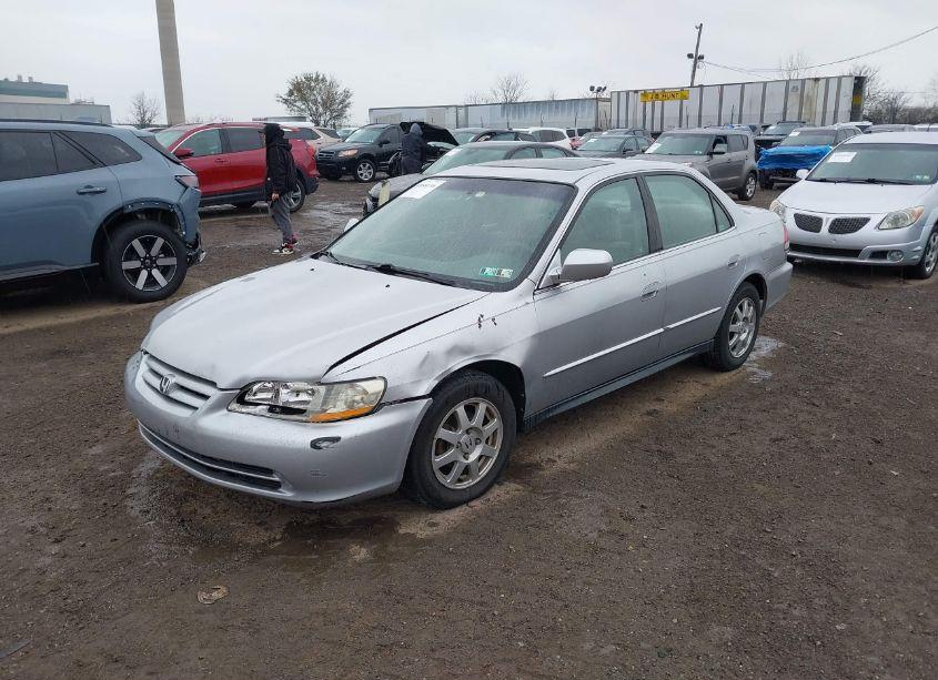 Photo 2 of 2002 Honda Accord 2.3 EX/2.3 SE (VIN 1HGCG66862A007185)