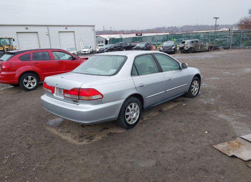 Photo 4 of 2002 Honda Accord 2.3 EX/2.3 SE (VIN 1HGCG66862A007185)