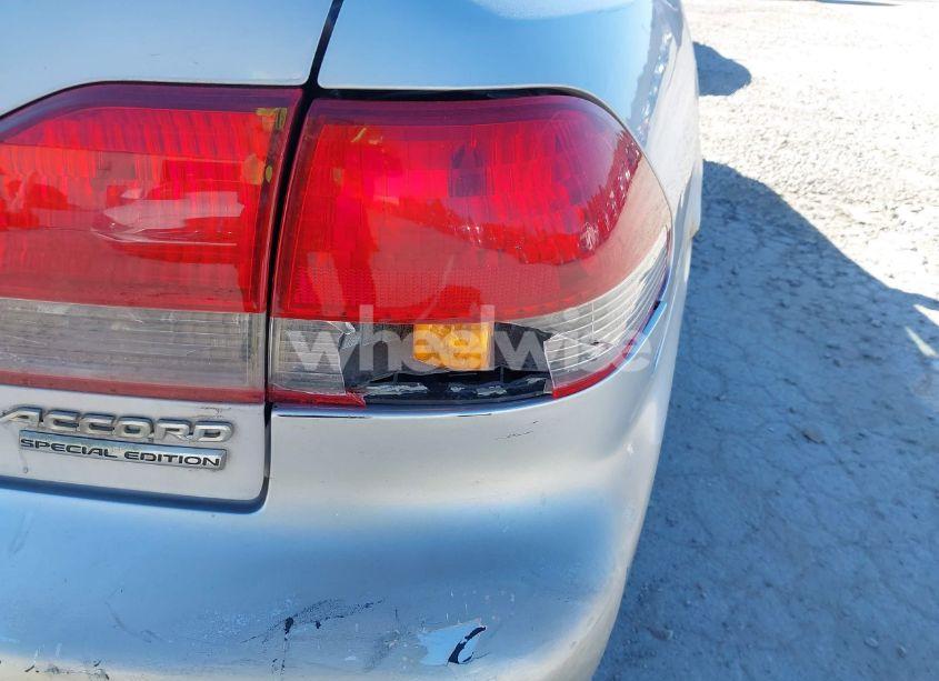 Photo 13 of 2002 Honda Accord 2.3 EX/2.3 SE (VIN 1HGCG66862A056953)