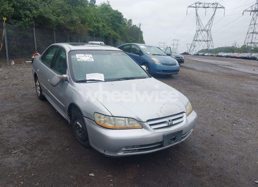 Photo 13 of 2002 Honda Accord 2.3 EX/2.3 SE (VIN 1HGCG66892A094130)