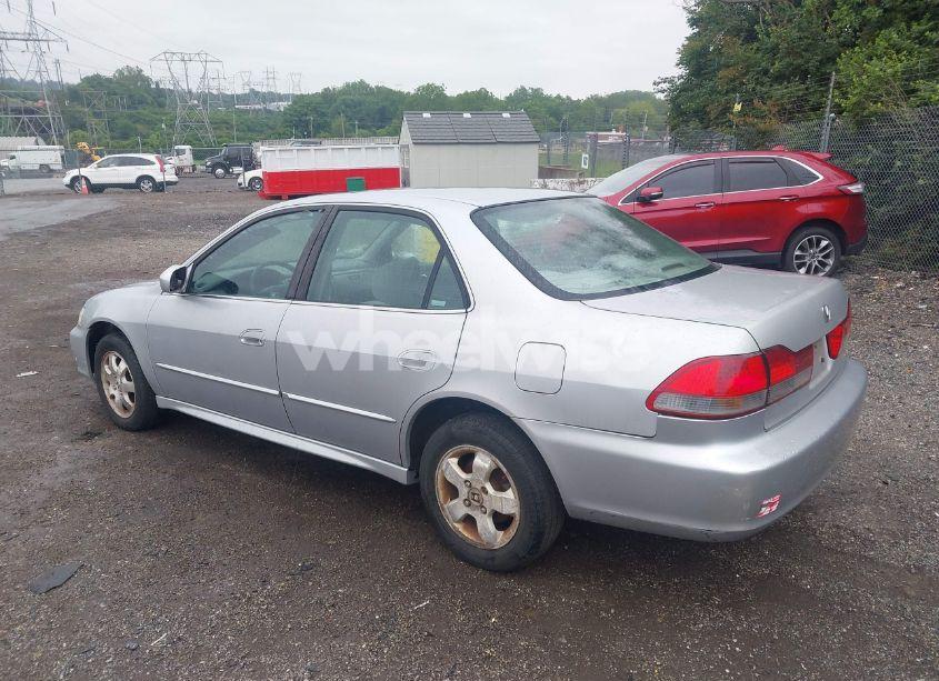 Photo 15 of 2002 Honda Accord 2.3 EX/2.3 SE (VIN 1HGCG66892A094130)