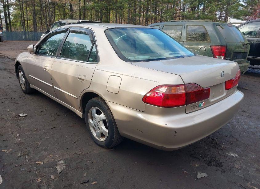 Photo 3 of 2000 Honda Accord 2.3 EX (VIN 1HGCG6689YA131248)