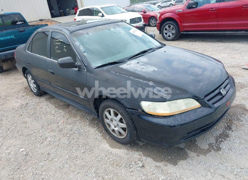 2002 Honda Accord 2.3 EX/2.3 SE (VIN 1HGCG668X2A171099) main photo