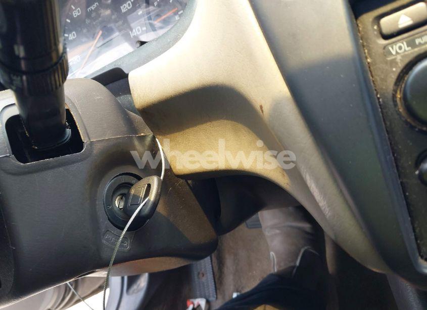 Photo 11 of 2002 Honda Accord 2.3 EX/2.3 SE (VIN 1HGCG668X2A171099)