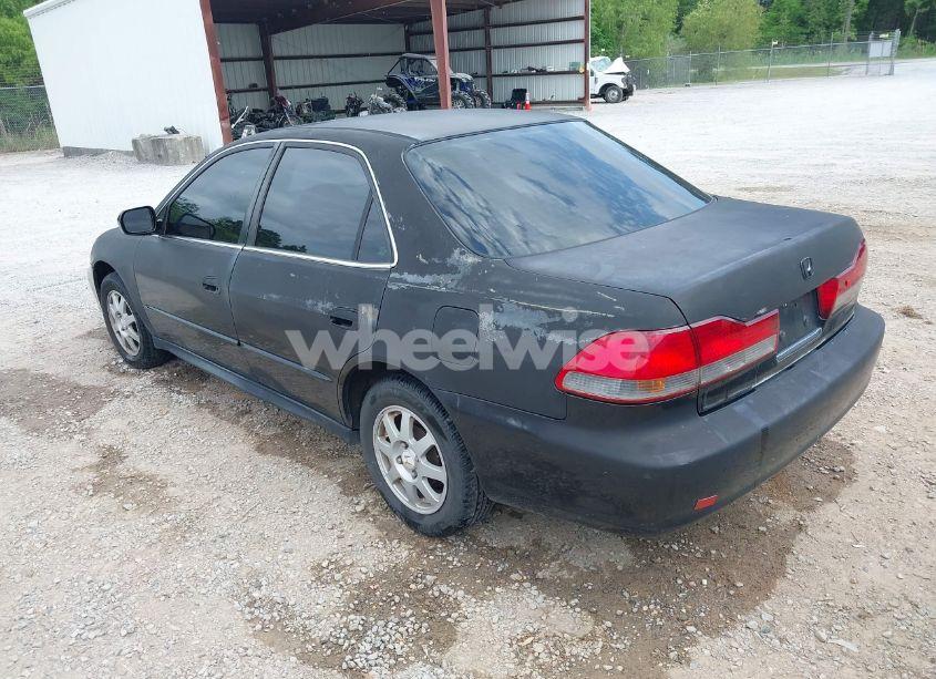 Photo 3 of 2002 Honda Accord 2.3 EX/2.3 SE (VIN 1HGCG668X2A171099)