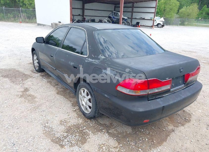 Photo 6 of 2002 Honda Accord 2.3 EX/2.3 SE (VIN 1HGCG668X2A171099)