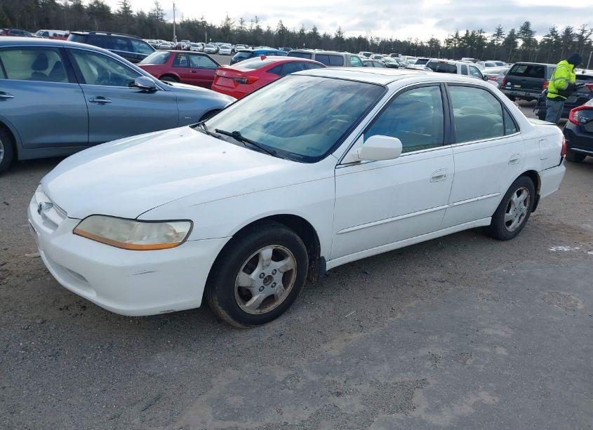 Photo 2 of 2000 Honda Accord 2.3 EX (VIN 1HGCG668XYA085574)
