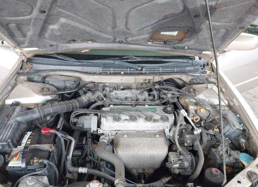 Photo 10 of 2000 Honda Accord 2.3 SE (VIN 1HGCG6698YA093374)