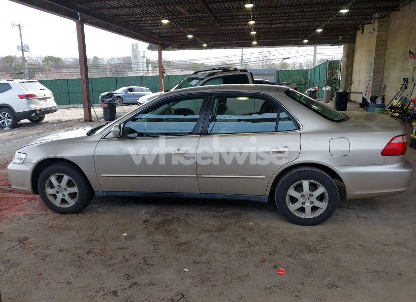 Photo 14 of 2000 Honda Accord 2.3 SE (VIN 1HGCG6698YA093374)