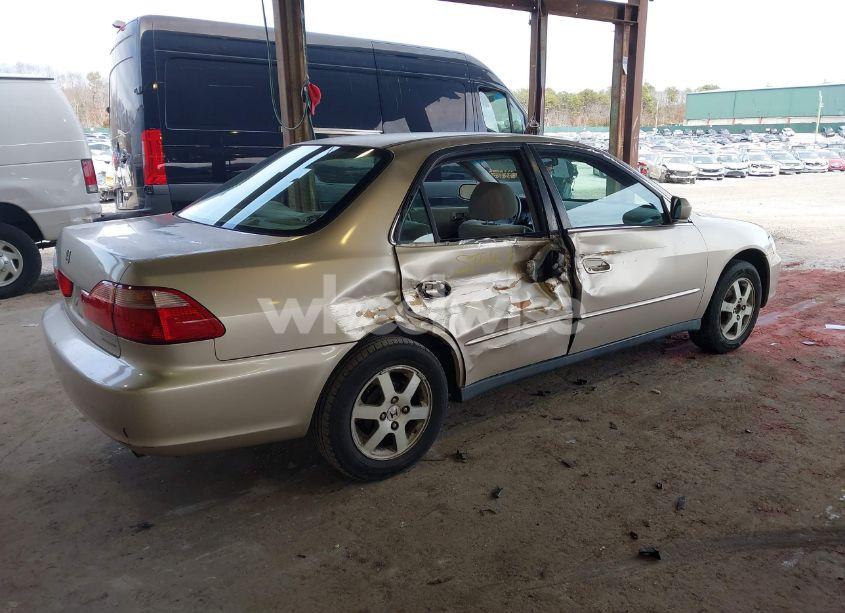 Photo 4 of 2000 Honda Accord 2.3 SE (VIN 1HGCG6698YA093374)