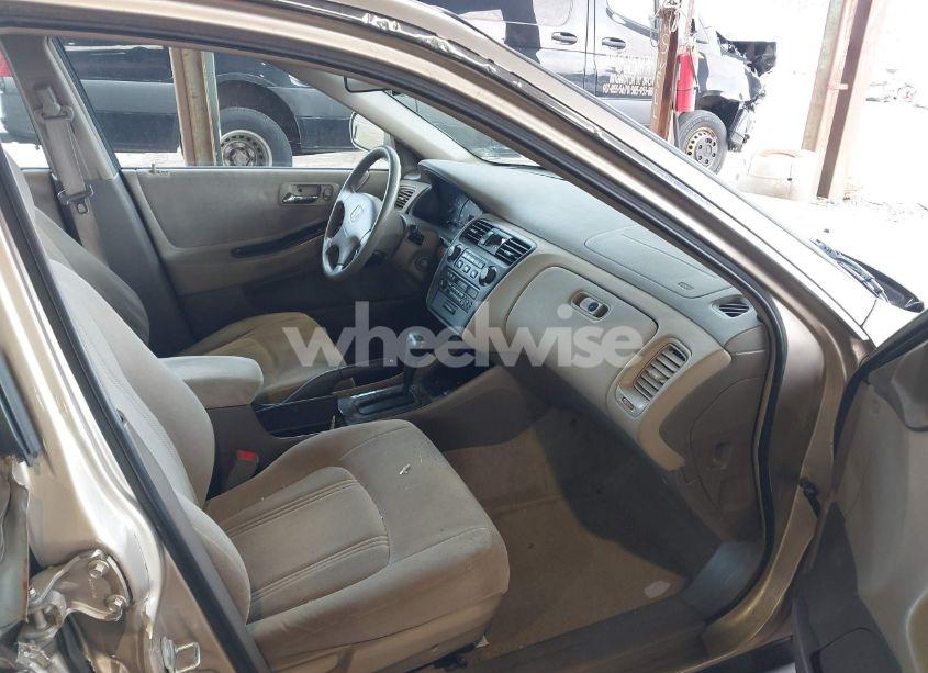 Photo 5 of 2000 Honda Accord 2.3 SE (VIN 1HGCG6698YA093374)