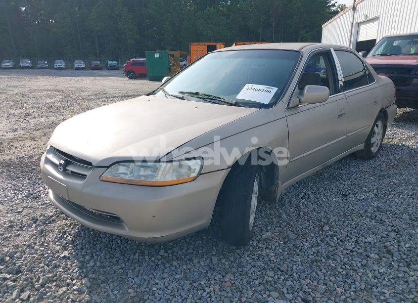 Photo 2 of 2000 Honda Accord 2.3 SE (VIN 1HGCG6698YA107838)