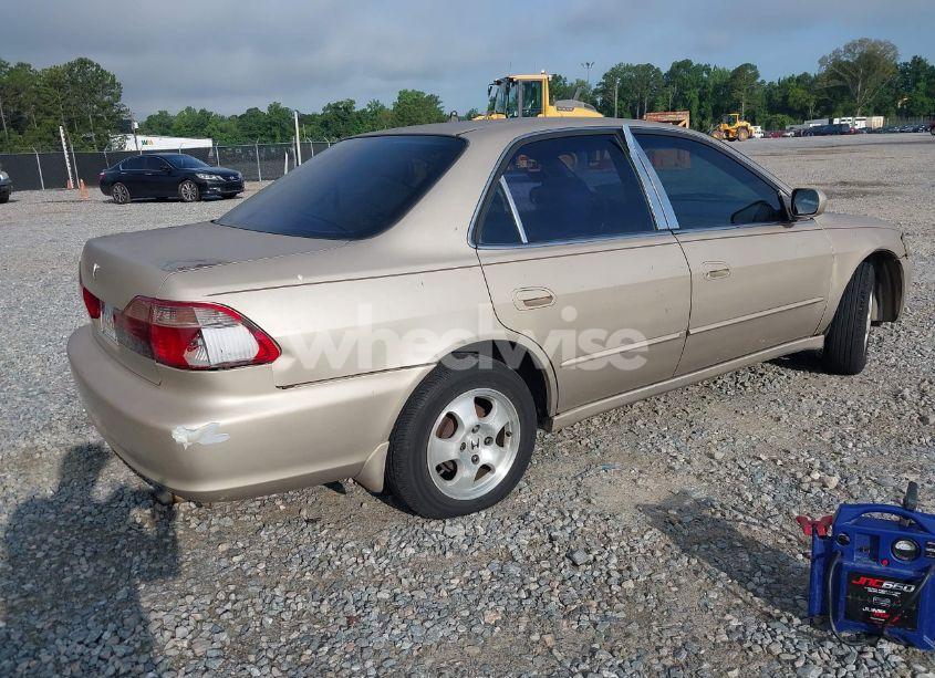 Photo 4 of 2000 Honda Accord 2.3 SE (VIN 1HGCG6698YA107838)