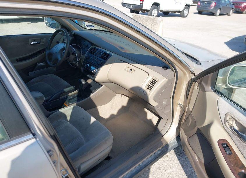 Photo 5 of 2000 Honda Accord 2.3 SE (VIN 1HGCG6699YA064403)