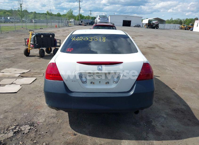 Photo 17 of 2007 Honda Accord 2.4 VP (VIN 1HGCM55137A132319)