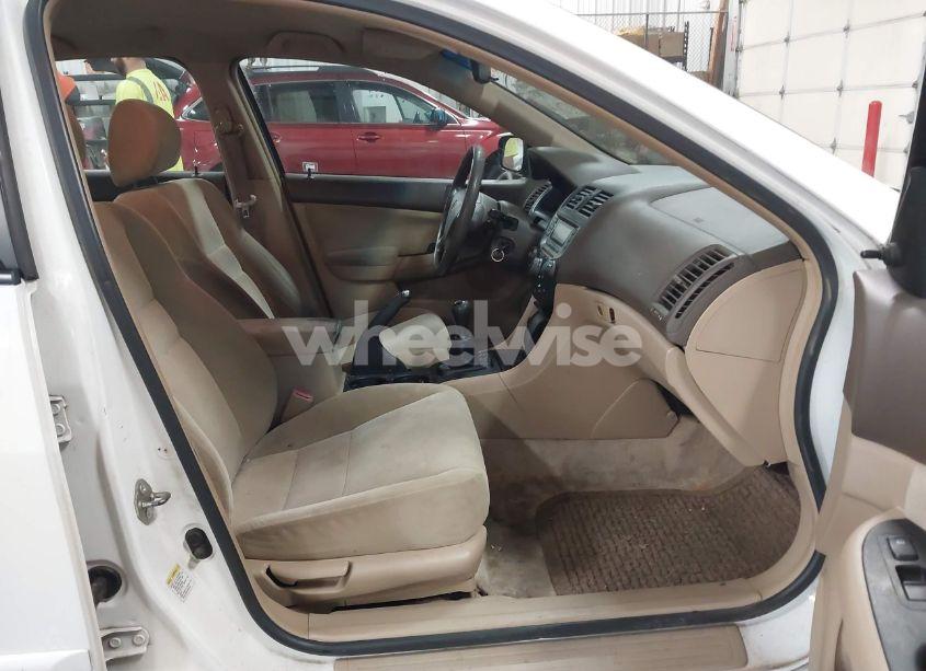 Photo 5 of 2006 Honda Accord 2.4 VP (VIN 1HGCM55156A090914)