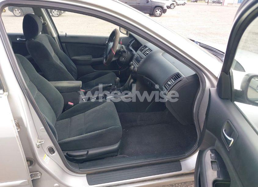 Photo 5 of 2006 Honda Accord 2.4 SE (VIN 1HGCM55316A164850)