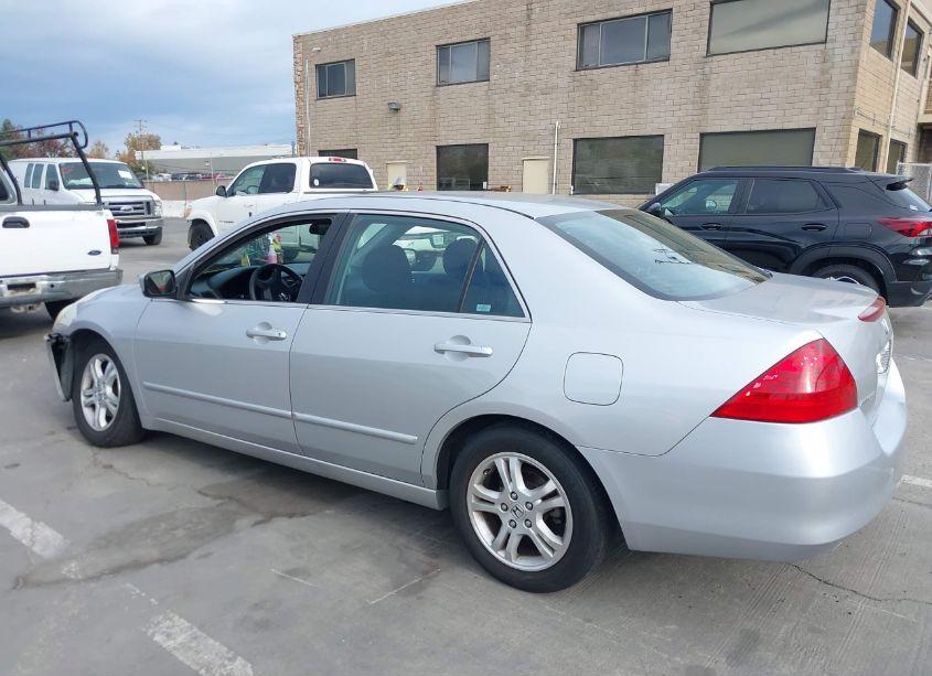 Photo 3 of 2006 Honda Accord 2.4 SE (VIN 1HGCM55326A048797)