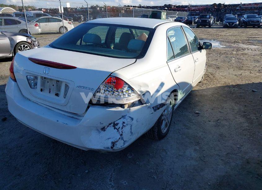 Photo 4 of 2006 Honda Accord 2.4 SE (VIN 1HGCM55396A006000)