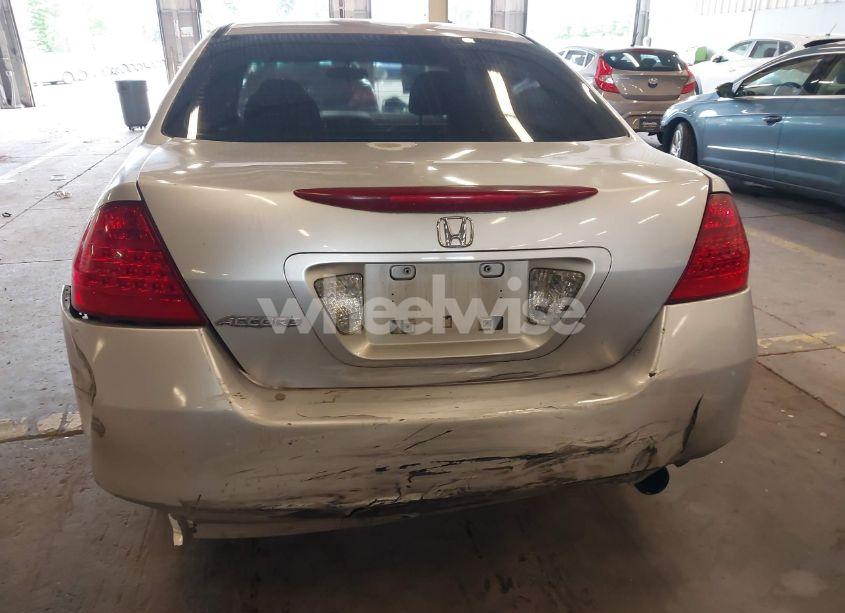 Photo 13 of 2006 Honda Accord 2.4 SE (VIN 1HGCM553X6A068277)