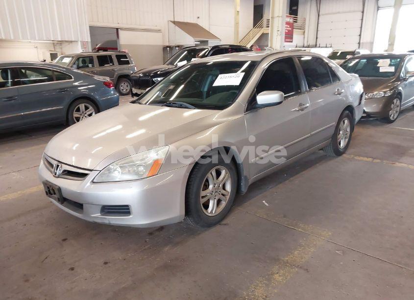 Photo 2 of 2006 Honda Accord 2.4 SE (VIN 1HGCM553X6A068277)