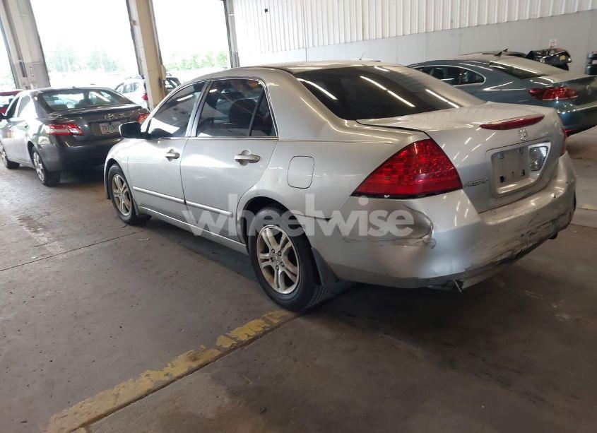 Photo 3 of 2006 Honda Accord 2.4 SE (VIN 1HGCM553X6A068277)