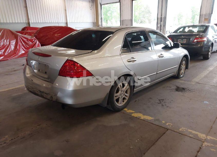 Photo 4 of 2006 Honda Accord 2.4 SE (VIN 1HGCM553X6A068277)