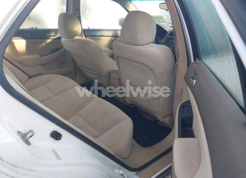 Photo 8 of 2005 Honda Accord 2.4 LX (VIN 1HGCM55425A078762)