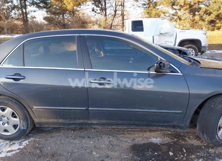 Photo 13 of 2005 Honda Accord 2.4 LX (VIN 1HGCM55435A146759)