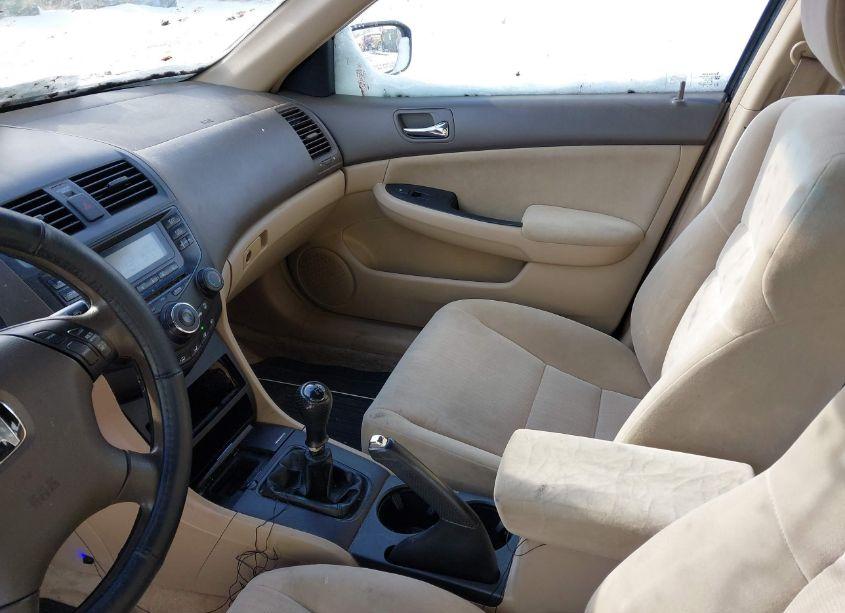 Photo 5 of 2005 Honda Accord 2.4 LX (VIN 1HGCM55475A194359)