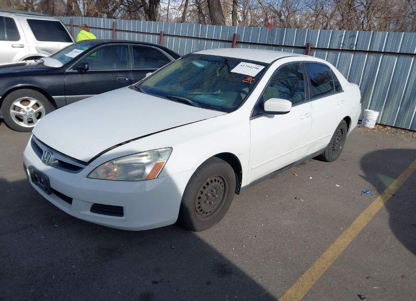 Photo 2 of 2007 Honda Accord 2.4 LX (VIN 1HGCM55497A113736)