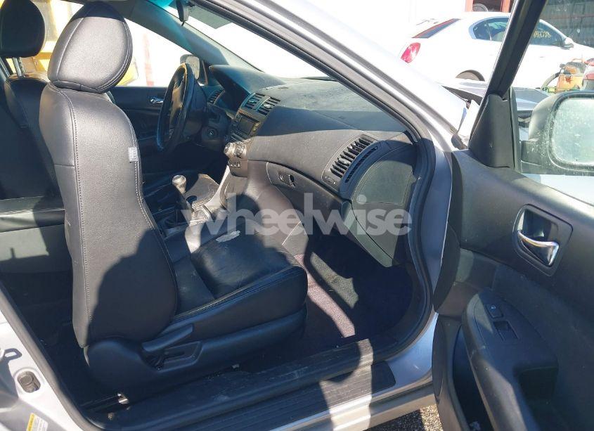 Photo 5 of 2003 Honda Accord 2.4 EX (VIN 1HGCM55623A044884)