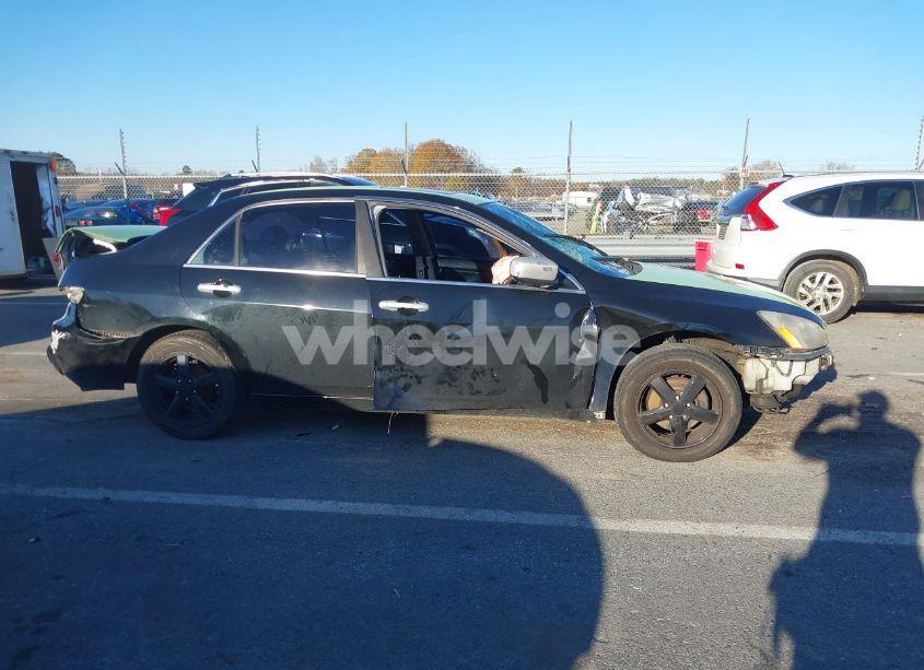 Photo 13 of 2003 Honda Accord 2.4 EX (VIN 1HGCM55663A094249)