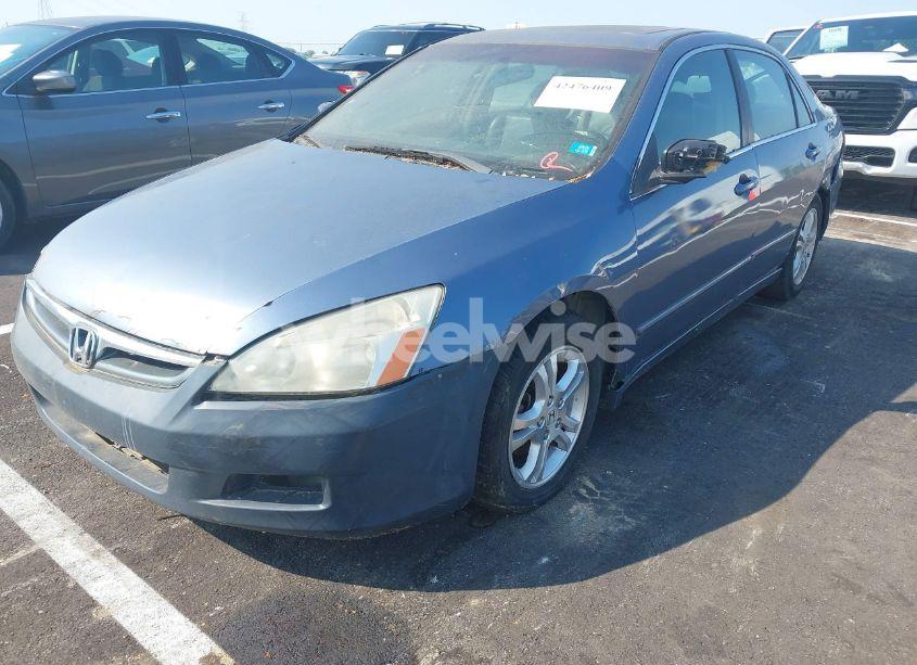 Photo 2 of 2007 Honda Accord 2.4 EX (VIN 1HGCM55727A139668)