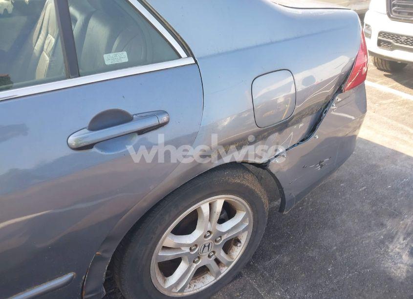Photo 6 of 2007 Honda Accord 2.4 EX (VIN 1HGCM55727A139668)