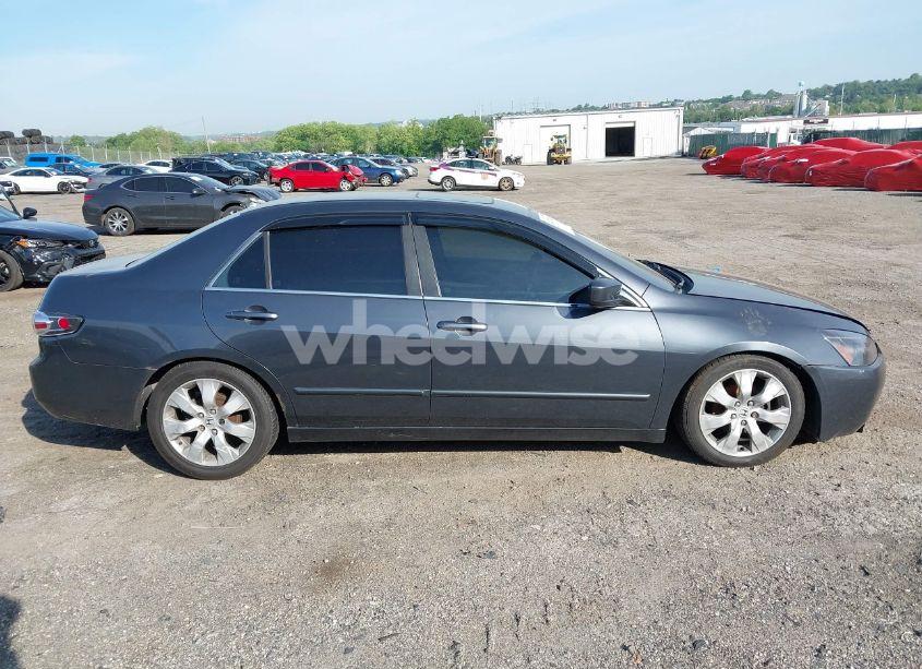 Photo 13 of 2005 Honda Accord 2.4 EX (VIN 1HGCM55735A117613)