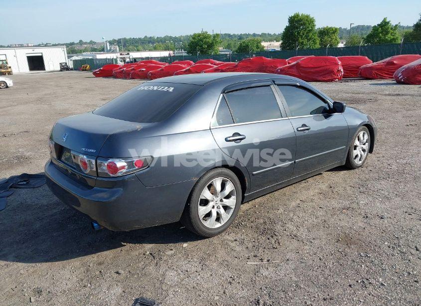 Photo 4 of 2005 Honda Accord 2.4 EX (VIN 1HGCM55735A117613)