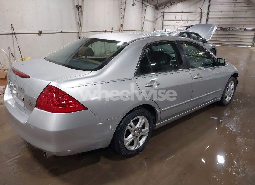 Photo 4 of 2007 Honda Accord 2.4 EX (VIN 1HGCM55737A169388)