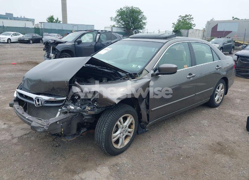 Photo 2 of 2007 Honda Accord 2.4 EX (VIN 1HGCM55787A031992)