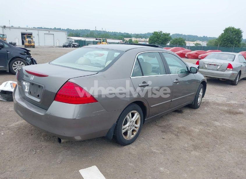 Photo 4 of 2007 Honda Accord 2.4 EX (VIN 1HGCM55787A031992)