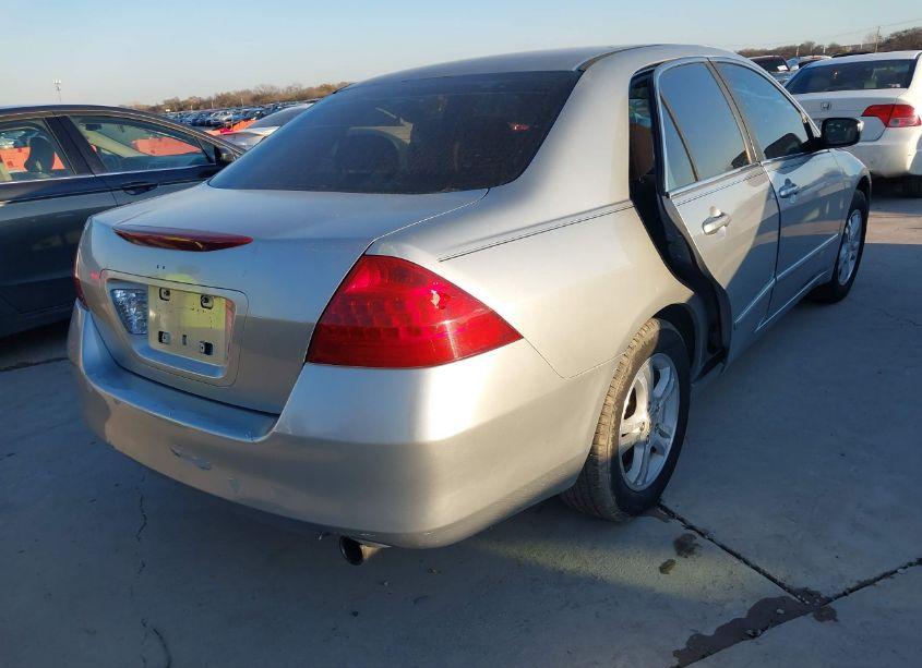 Photo 4 of 2007 Honda Accord 2.4 EX (VIN 1HGCM55787A113639)