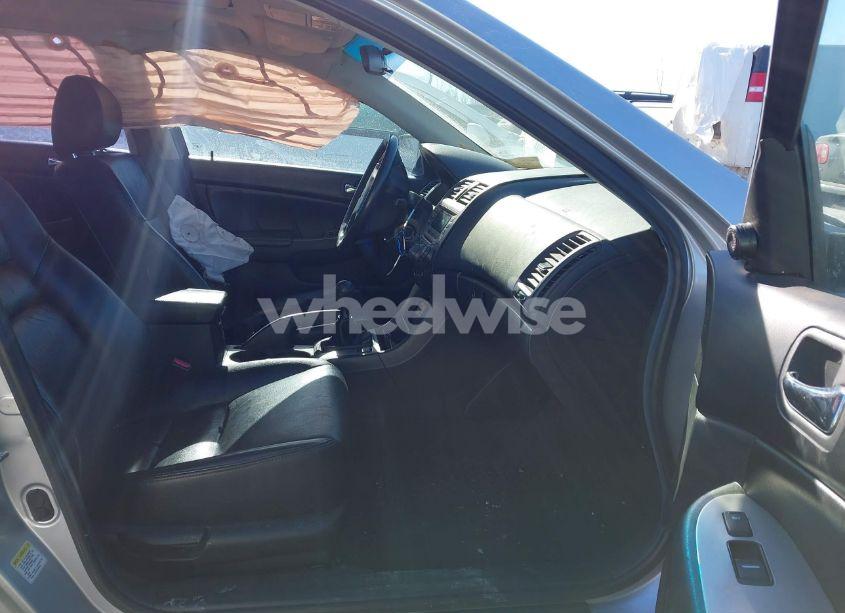 Photo 5 of 2006 Honda Accord 2.4 EX (VIN 1HGCM55806A032447)