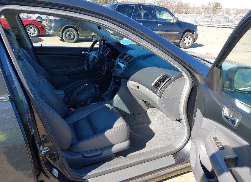 Photo 5 of 2006 Honda Accord 2.4 EX (VIN 1HGCM55806A050625)