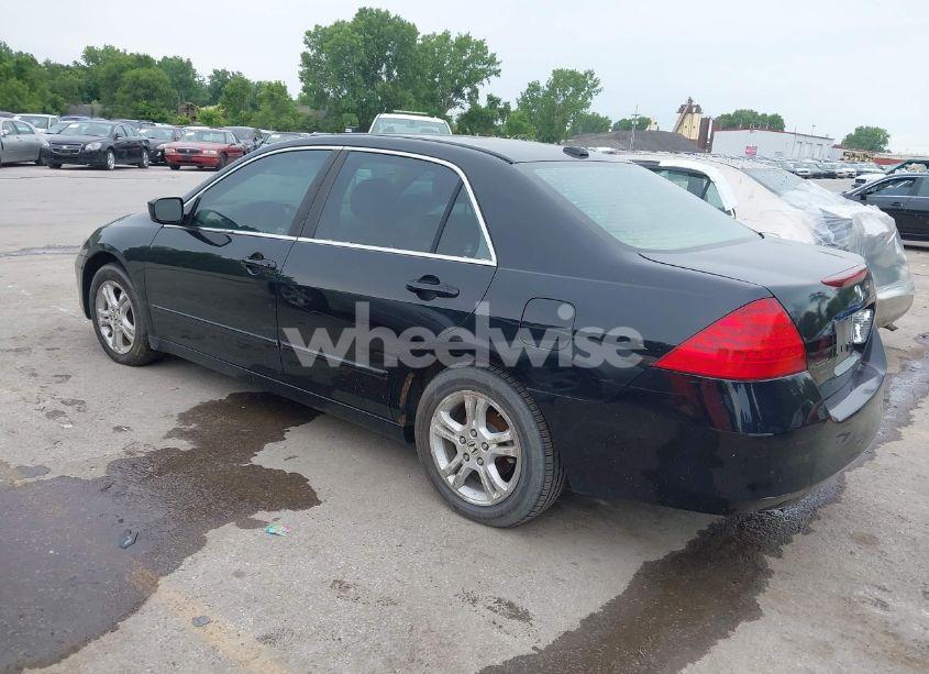 Photo 3 of 2006 Honda Accord 2.4 EX (VIN 1HGCM55826A113675)