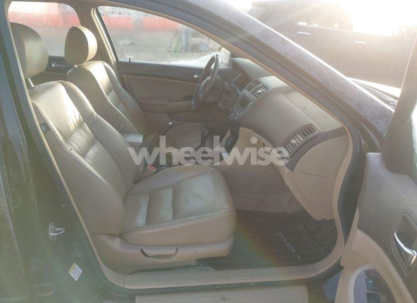 Photo 5 of 2006 Honda Accord 2.4 EX (VIN 1HGCM55876A050654)