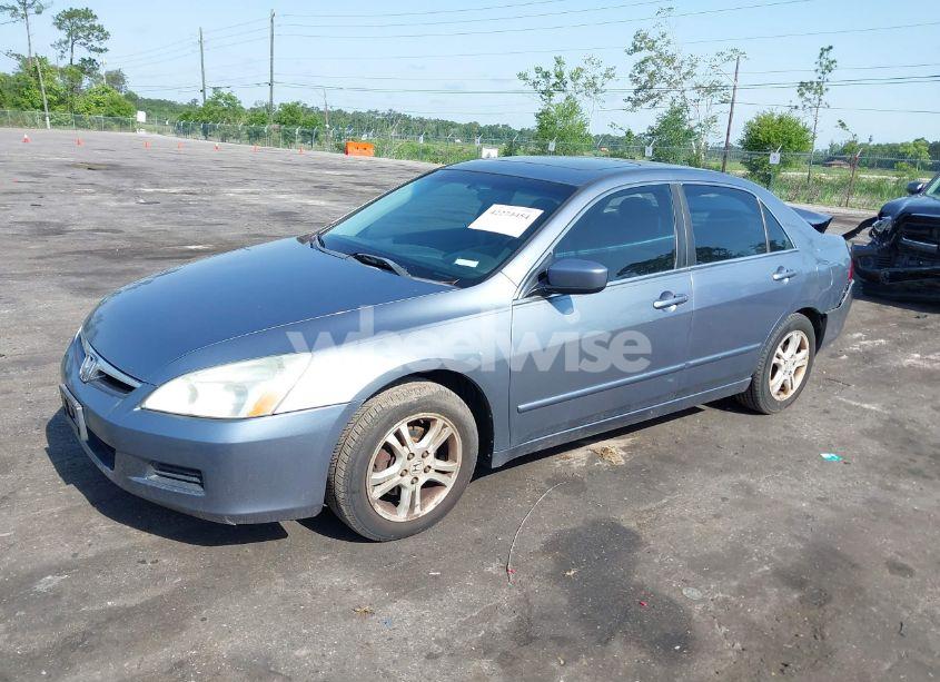 Photo 2 of 2007 Honda Accord 2.4 EX (VIN 1HGCM55877A070677)