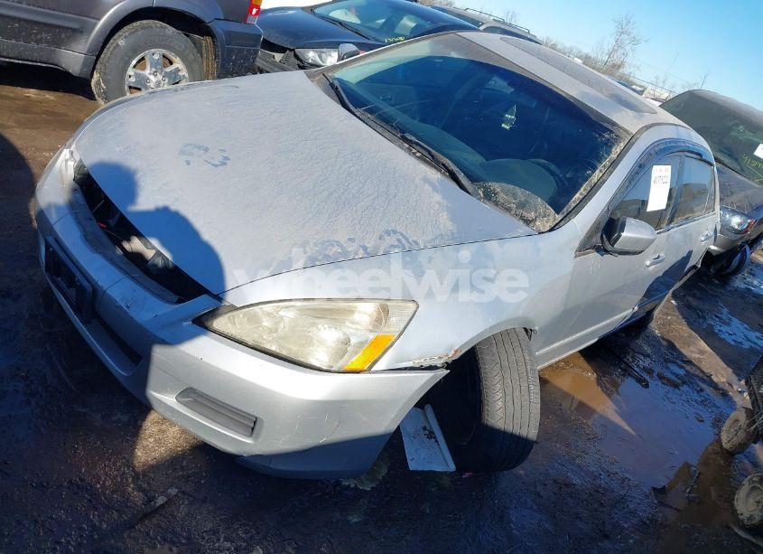 Photo 2 of 2005 Honda Accord 2.4 EX (VIN 1HGCM55895A082553)