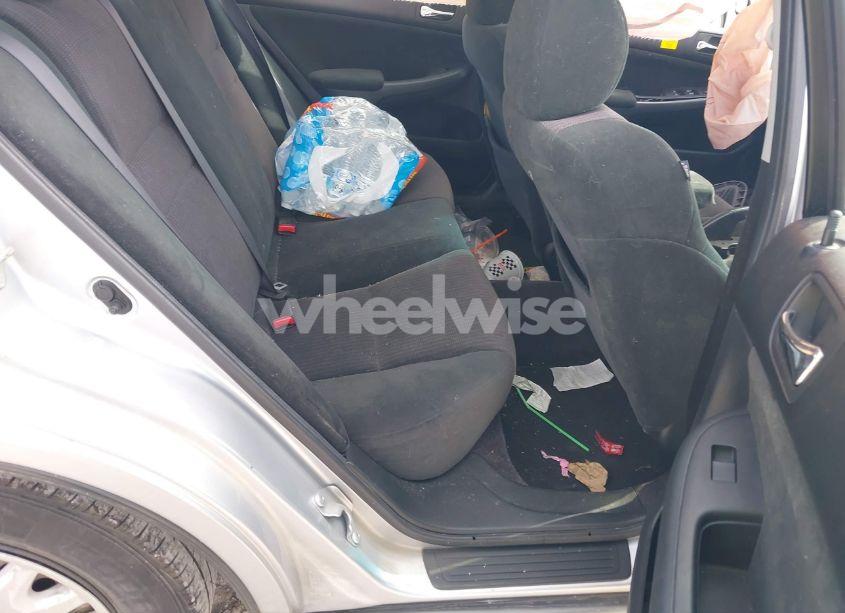 Photo 8 of 2005 Honda Accord 2.4 DX (VIN 1HGCM56105A169632)