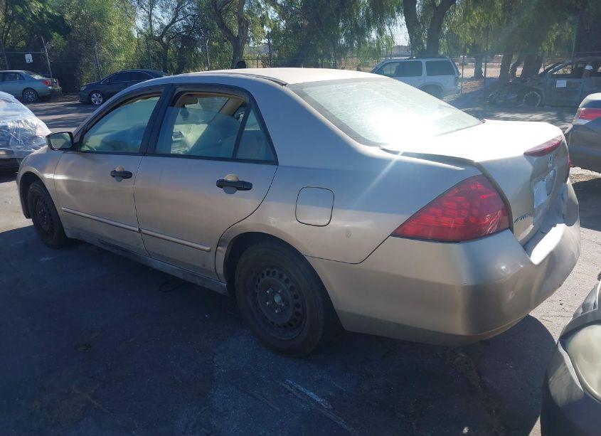 Photo 3 of 2006 Honda Accord 2.4 VP (VIN 1HGCM56106A074442)